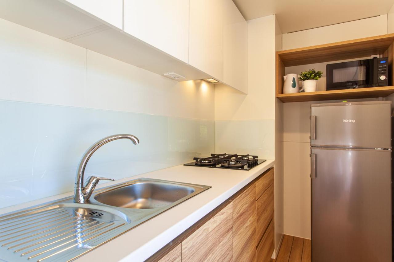 Mobile Homes Lopari Nerezine Exterior photo